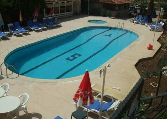 Camelia ホテル フェティエ